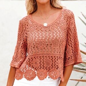 En Crème Crochet Top